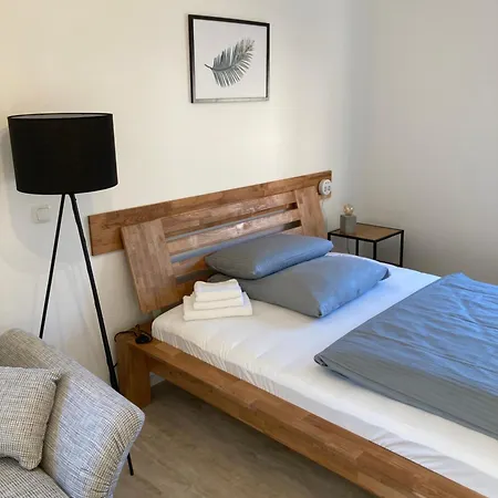 Apartment Meinpartments - Modern Business