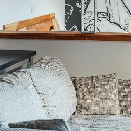 Meinpartments - Modern Business Apartment *